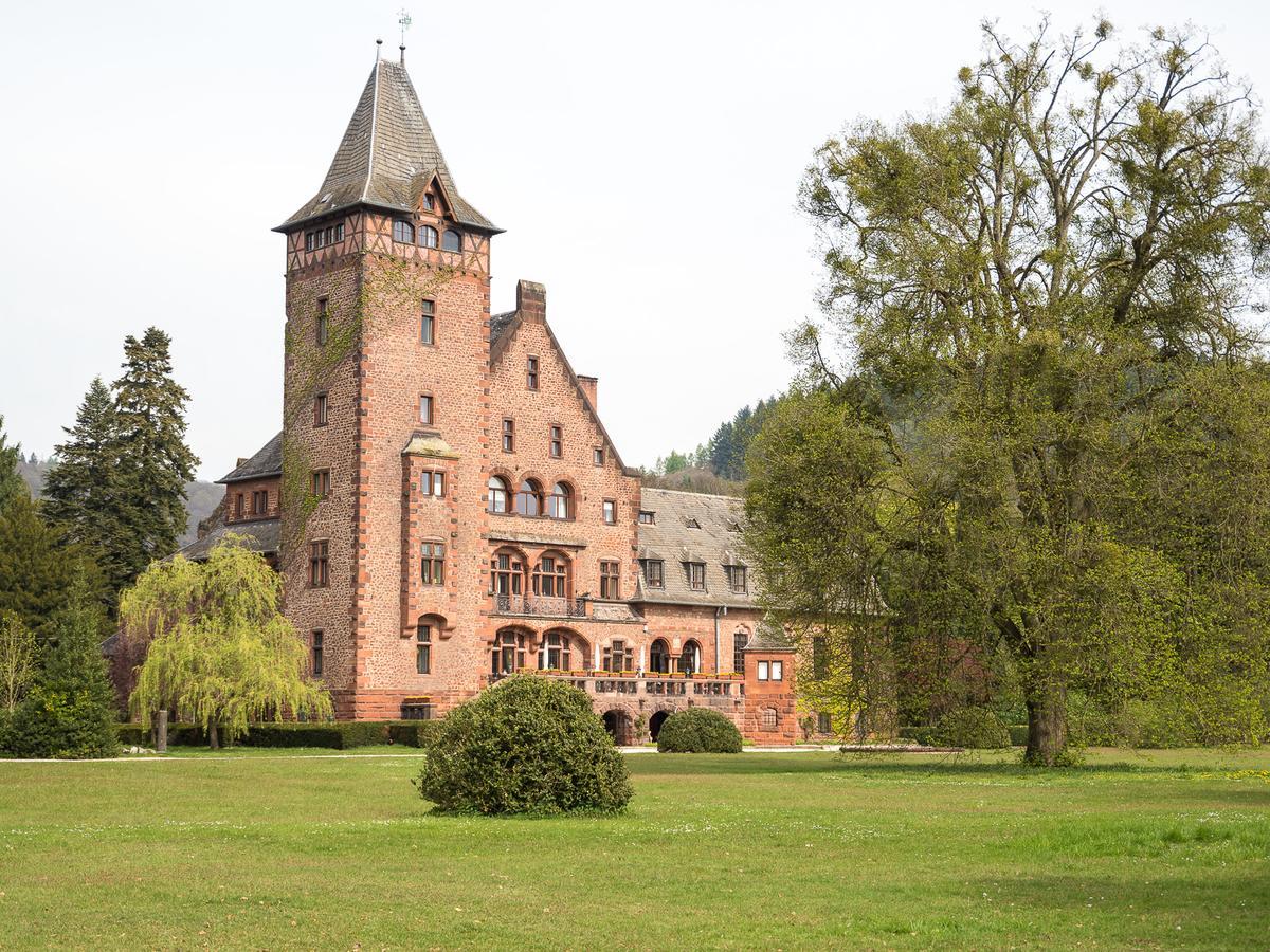 Gastehaus Schloss Saareck Mettlach Buitenkant foto